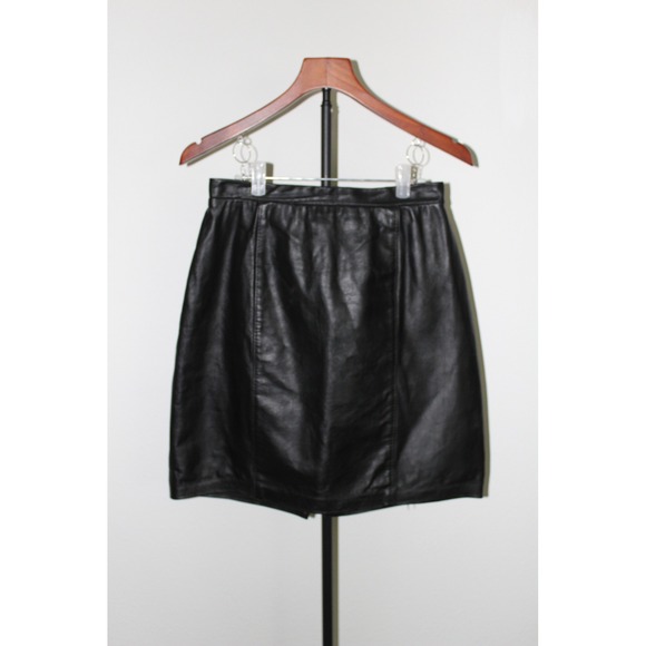 Dresses & Skirts - VTG Black Leather Mini Skirt High Waisted Made in USA Size 11/12 Women's 4